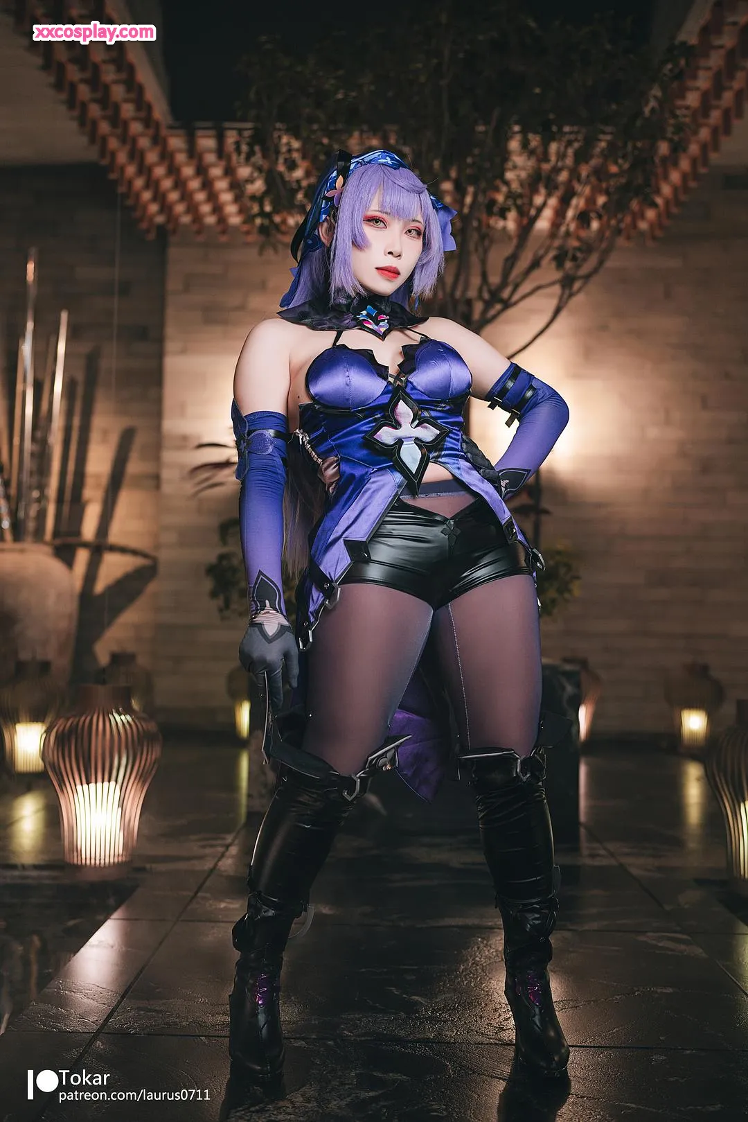 Tokar: Black Swan Cosplay